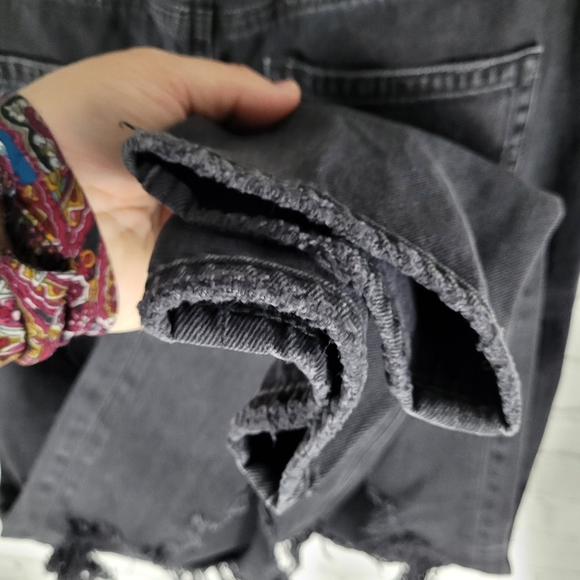 AMERICAN EAGLE | Mom Jean high waist destroyed distressed denim jeans - Picture 5 of 9